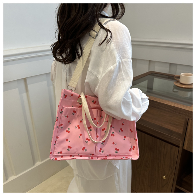 Large-capacity canvas student class 2024 Autumn new Korean-style trendy and personalized printed tote handbag for women undefined