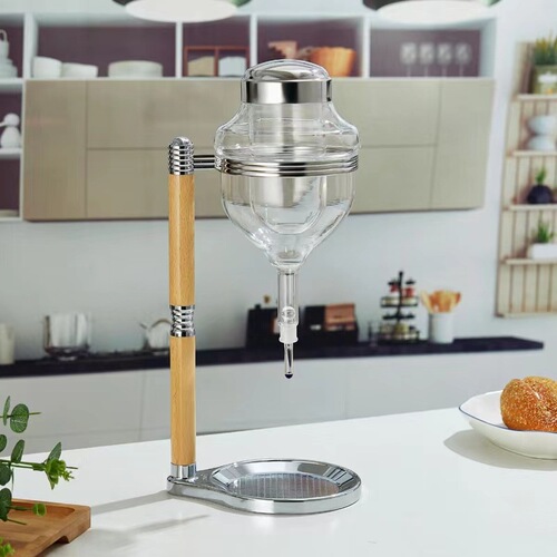 Japanese-style sake drip dispenser, sake bottle, sake decanter, drip-type water valve, warming pot