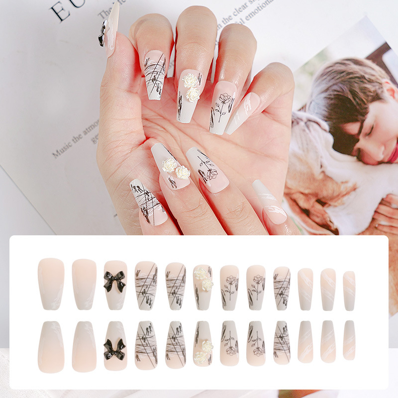 Procesamiento personalizado puede personalizar patrón de uñas de uso manuales de ballet manicure usable manicure parche de uñas falsas