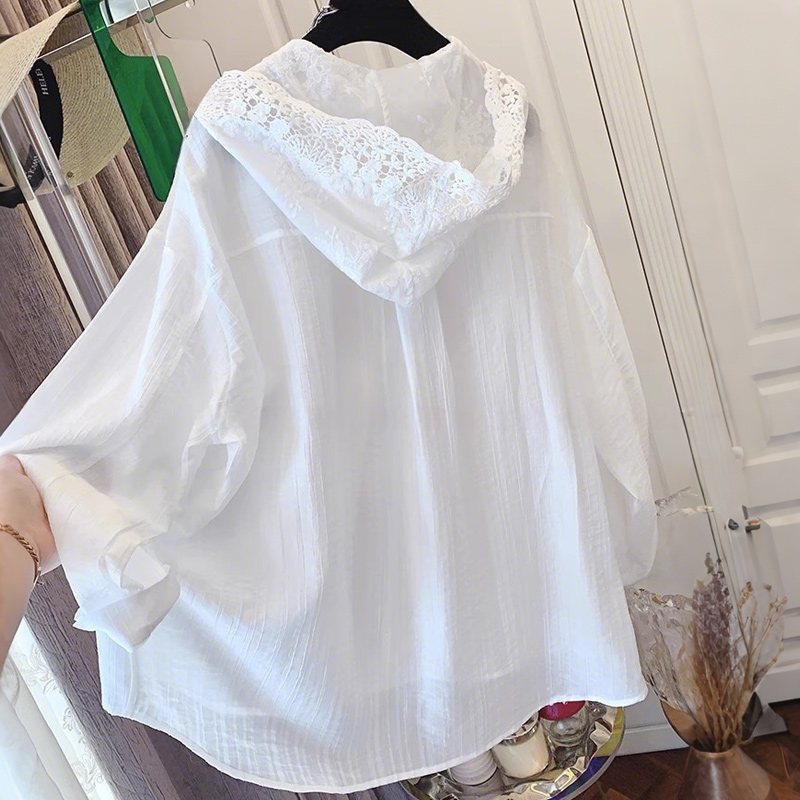 White lace summer shirt with hood