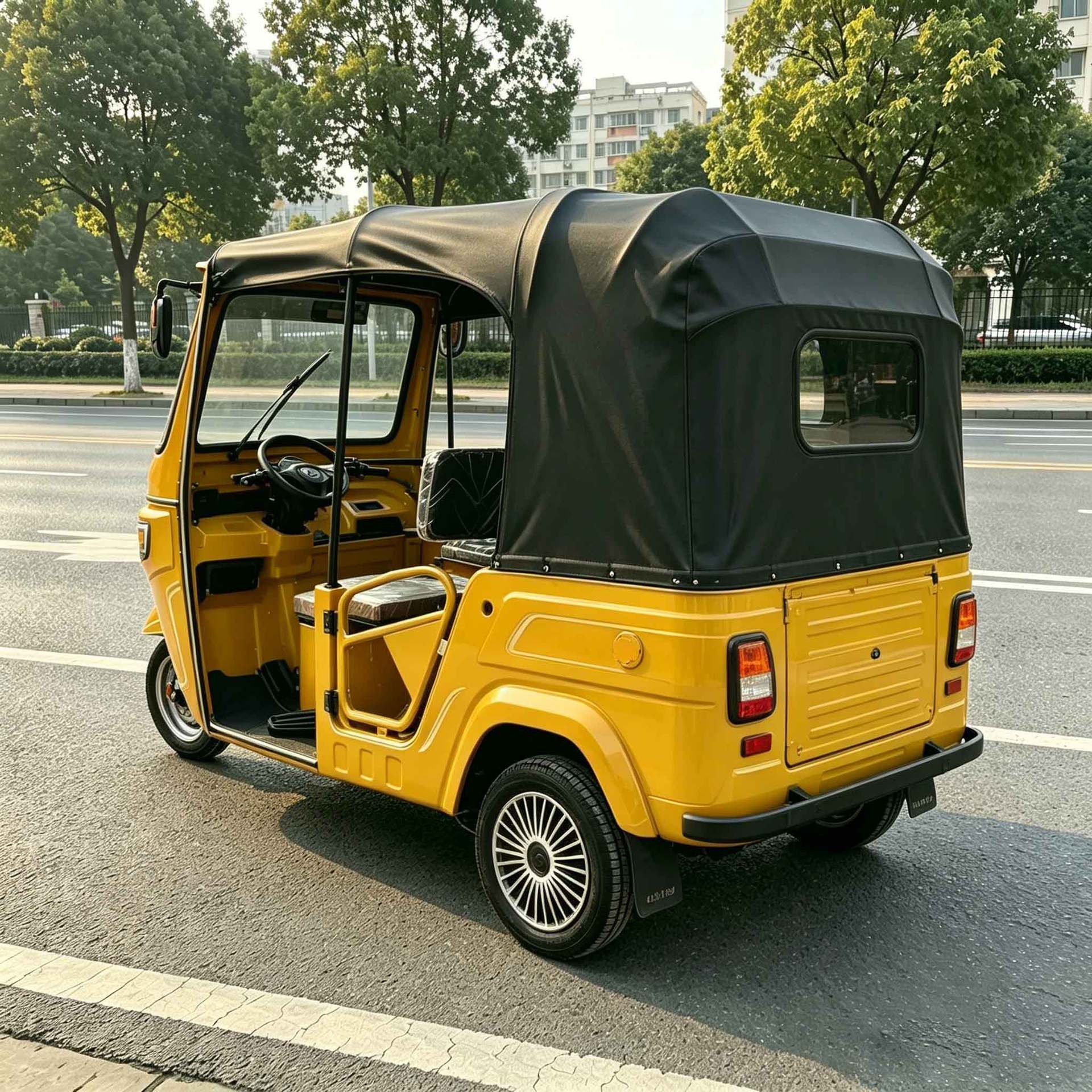 Fuel-Powered Three-Wheeled Yellow Durable Vehicle for Export to Africa and Southeast Asia, Passenger Vehicle with Canopy for Africa