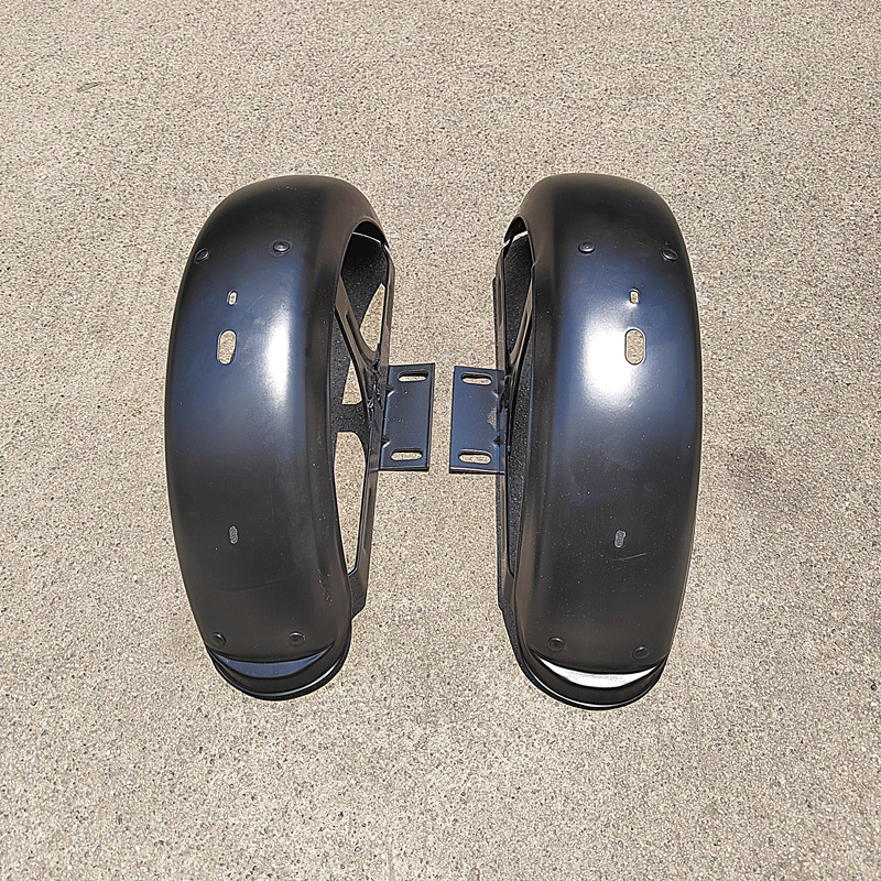 Electric tricycle iron rear fender with tail light hole leisure tricycle rear mud tile with bracket rear mud tile