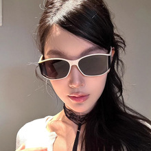 【2139人收藏】复古高级感曲面屏设计猫眼白色框墨镜女款防紫外线