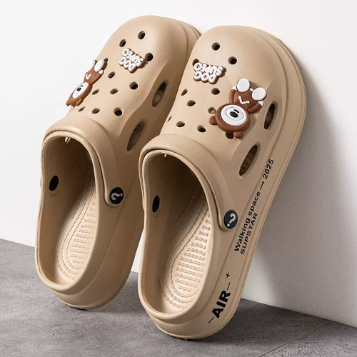 EVA Clog Shoes for Men, 2025 Style: Beach-Ready, Non-Slip, Odor-Resistant, Foot-Massage Feel, Closed-Toe Design—Perfect for Summer Outdoor Wear