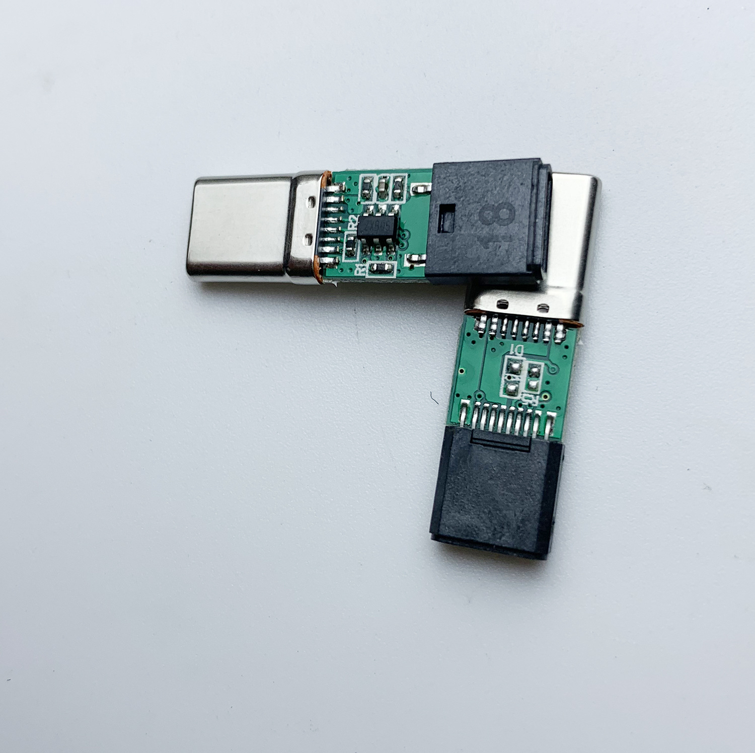 type-c24P拉伸0公头转苹果10P全塑母头带板转接头长27.1mm五颗料