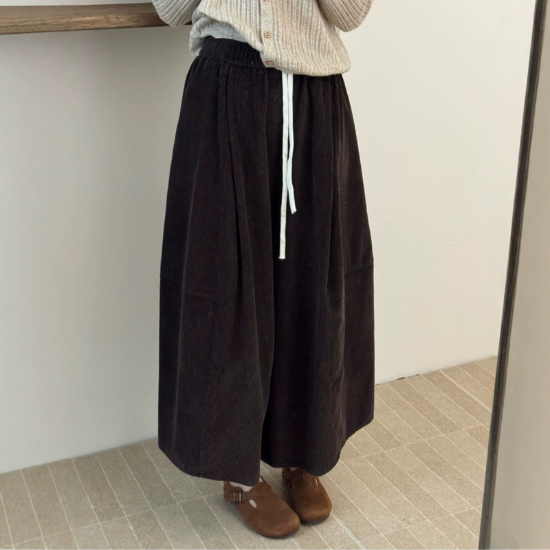Corduroy Cropped Floral Skirt Pants for Women, Autumn 2026 New Style, Petite Design, Loose Casual Wide-Leg Pants