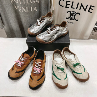 Dongguan high-quality goods ~ leather 2024 winter new vintage lace-up color matching German training shoes women's round head lace-up sneaker