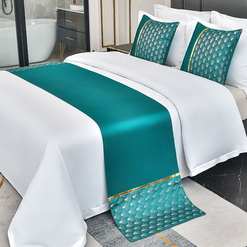 금괴 녹색 부채 모양