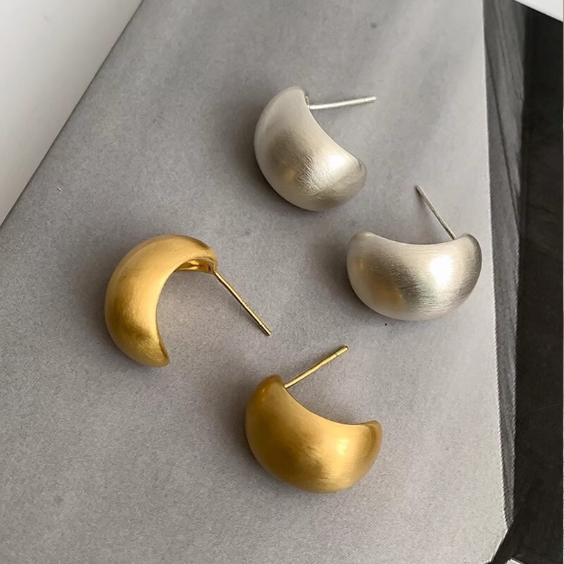 925 Silver Needle Good-Looking Matte Brushed Earrings Texture Cold Style Ing Style High-End Earrings Water Drop Curved