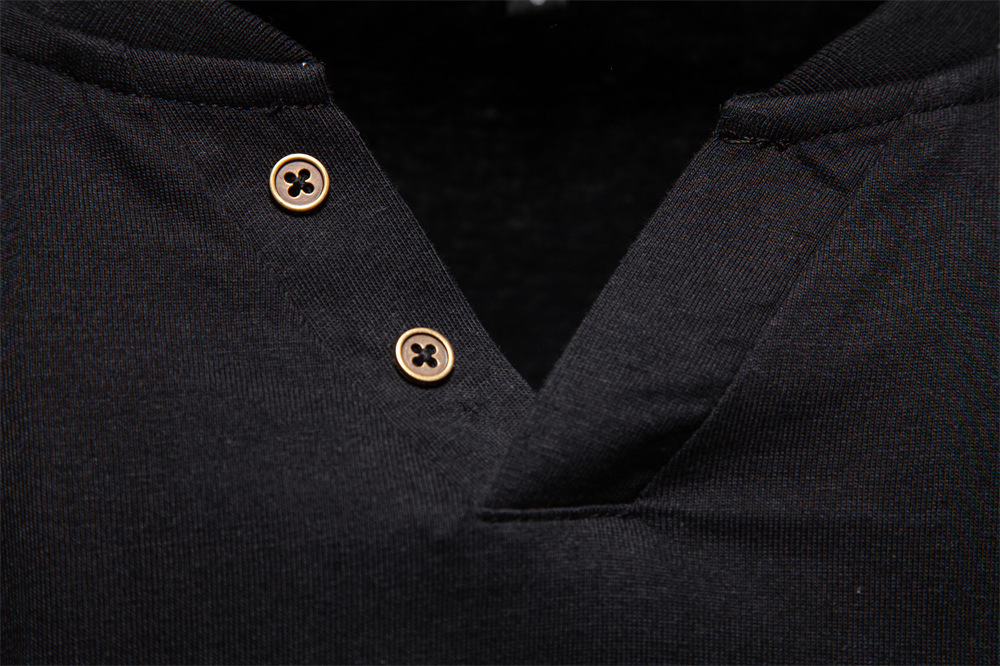 Maglia uomo maniche lunghe scollo a v slim fit in cotone_voghion.com
