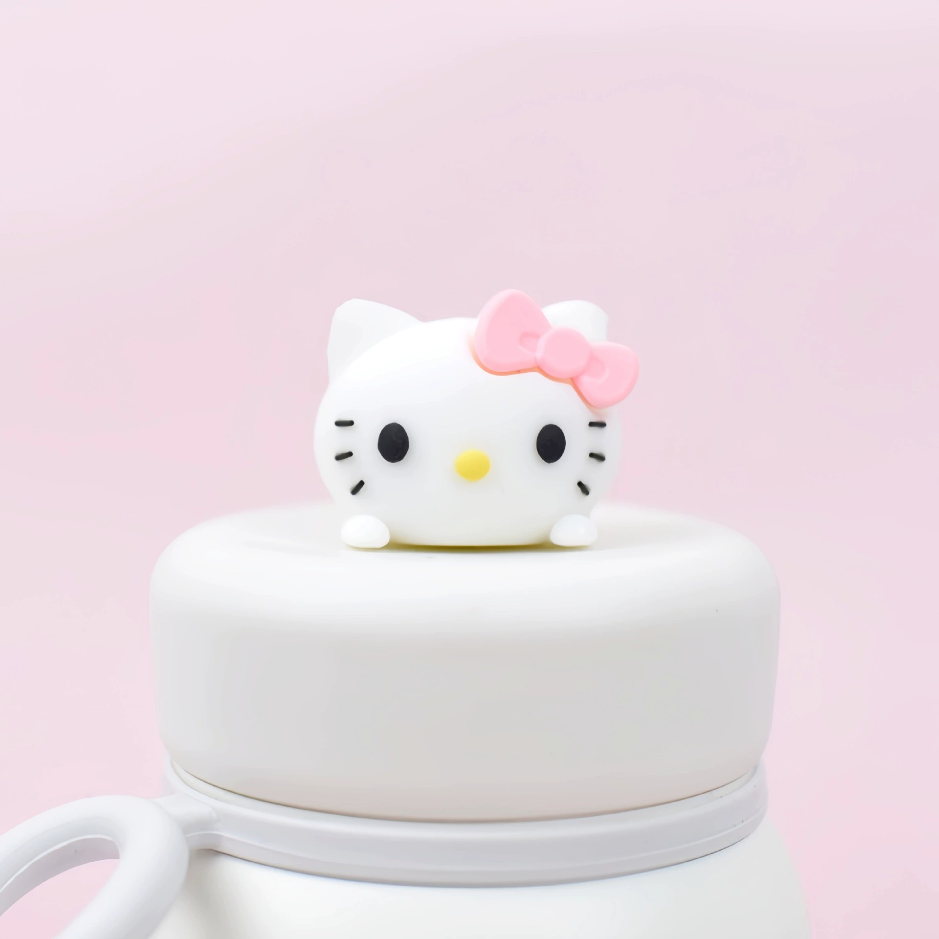 ПВХ мягкий клей Sanrio KT Cat Cartoon Blind Box игрушка автомобильная украшение DIY декоративная водная чашка кукла патч