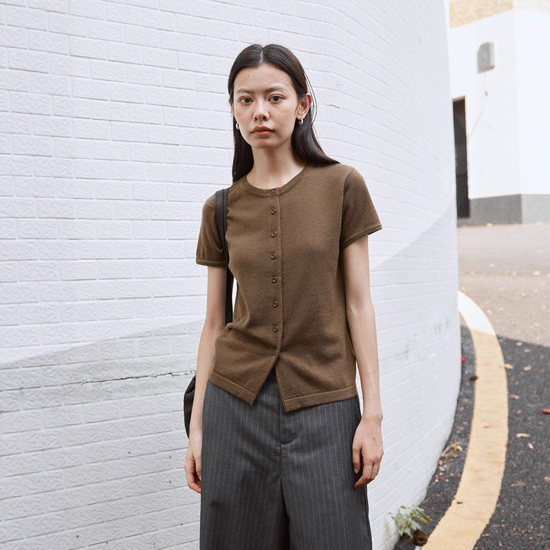 Love and Nancy Minimalist Autumn Korean Wool Gentle Feel Slim Fit Solid Color Short Sleeve Cardigan Sweater for Women 02819