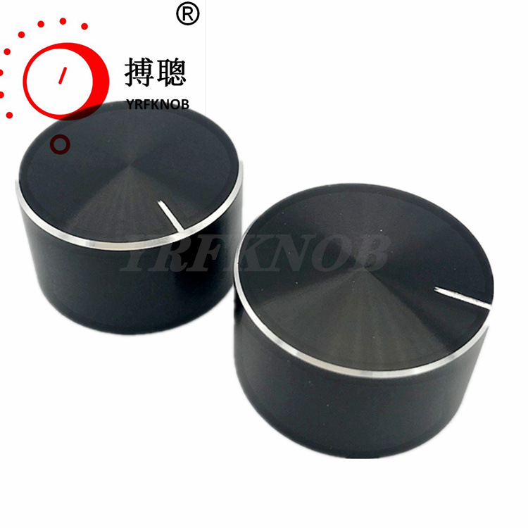 ����ֱ����Ʒ�����Ͻ���ťñ�����ƺ�ɫ25&times;17��������V8������ť