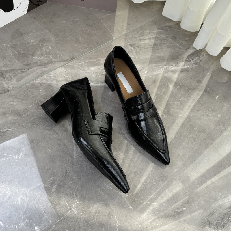 Cowhide Version ~ Retro Pointed Toe Thick Heel Small Leather Shoes for Women's Work Clothing Elegant One-Leg Loafers Versatile French Shoes