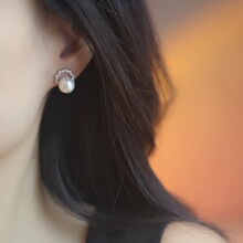 �λۆ�ͬ������������ŮС���OӋ�߼��К��|���h2024�¿��