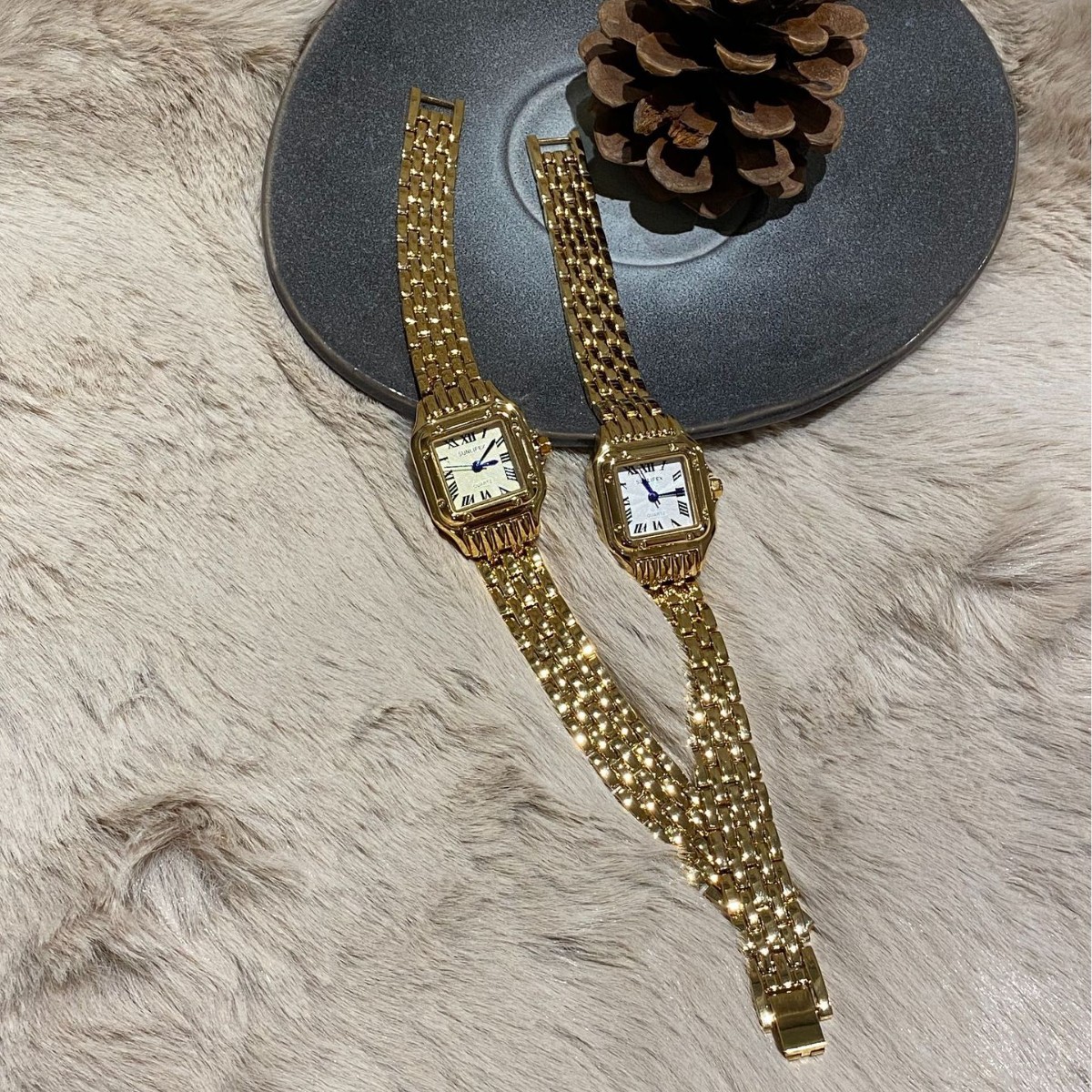 SUNLIFEX Middle Ancient Small Square Chain Watch Women's Fashion Niche Roman Artistic Light Luxury Quartz Watch