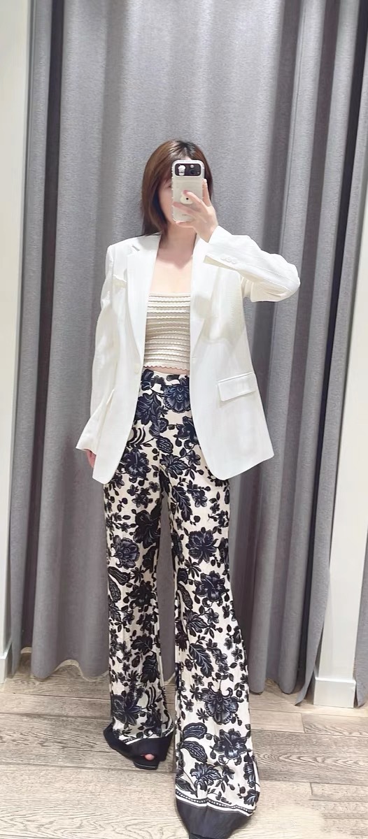 GraceChic 2025 New French Elegant Early Spring Sequin Striped Chic Blazer + Shorts Set_voghion.com