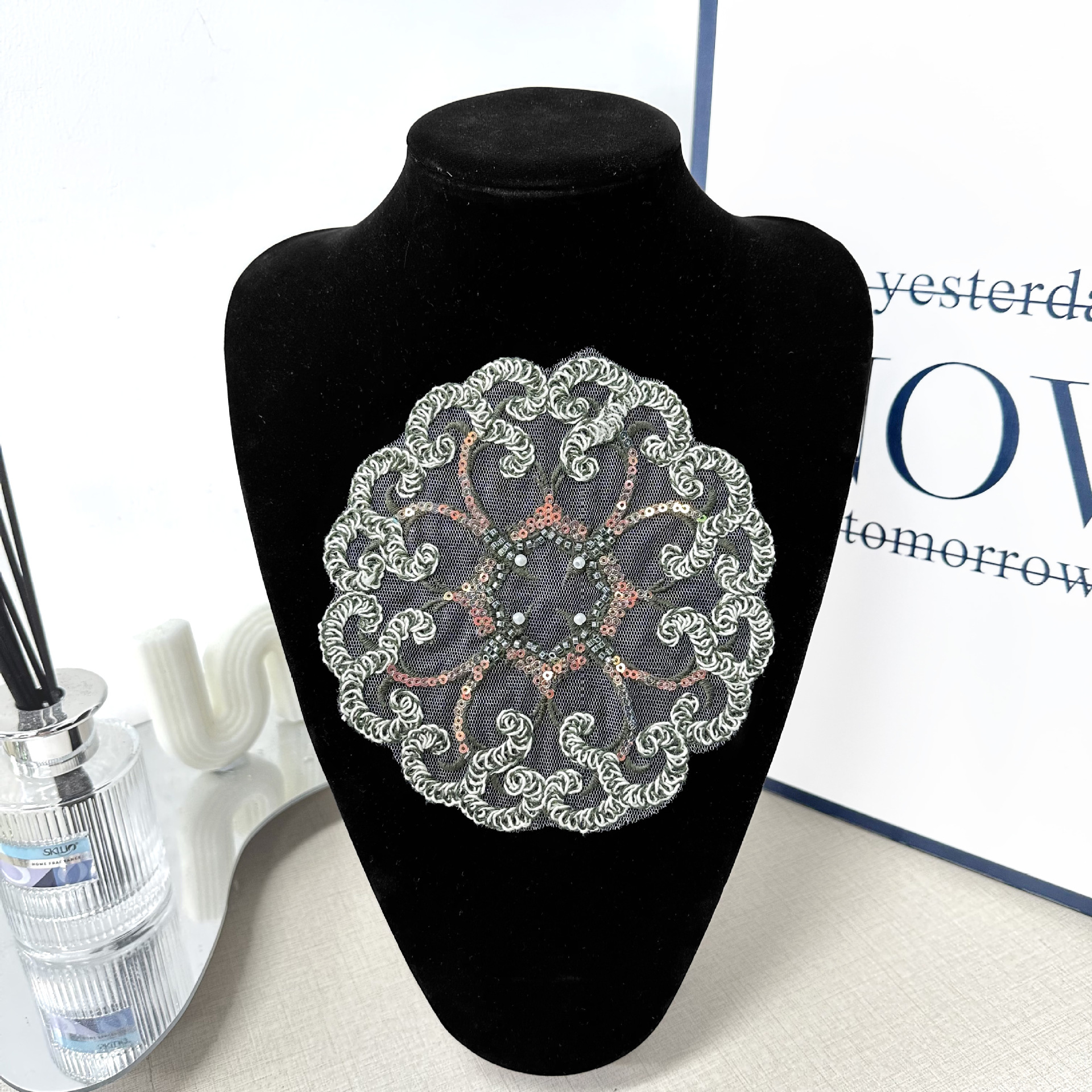 gótico murciélago luna bordado encaje parche DIY decoración de ropa bordado a mano accesorios de encaje al por mayor