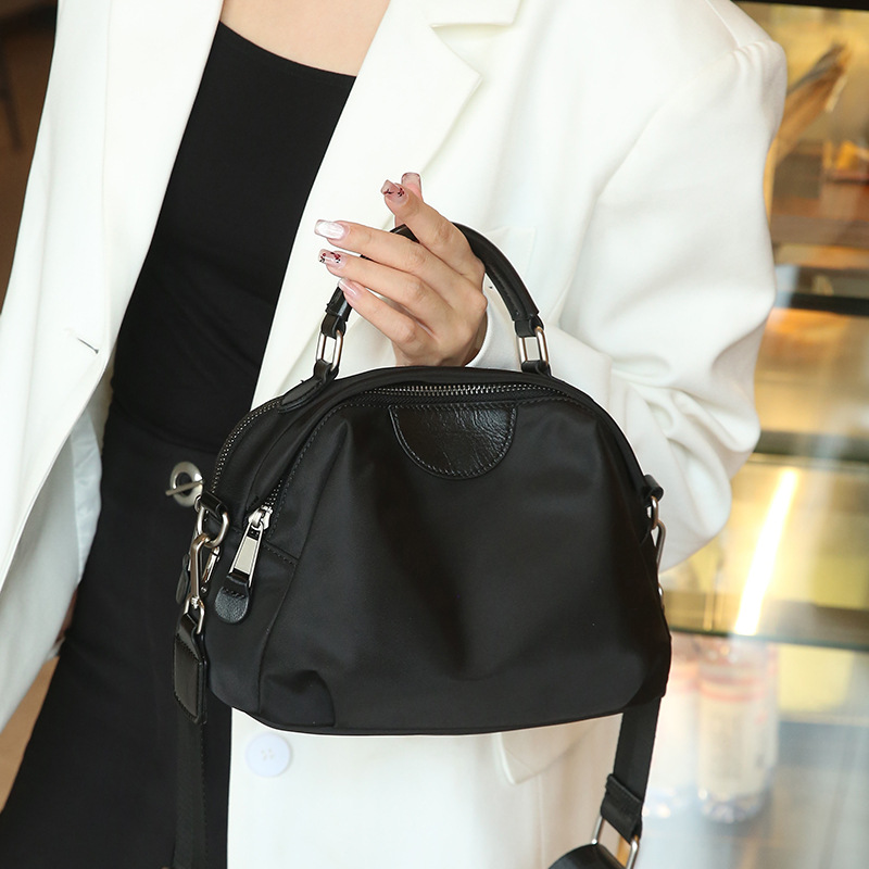 Women's Crossbody Bag Versatile High-end Commuter Shoulder Handbag_voghion.com