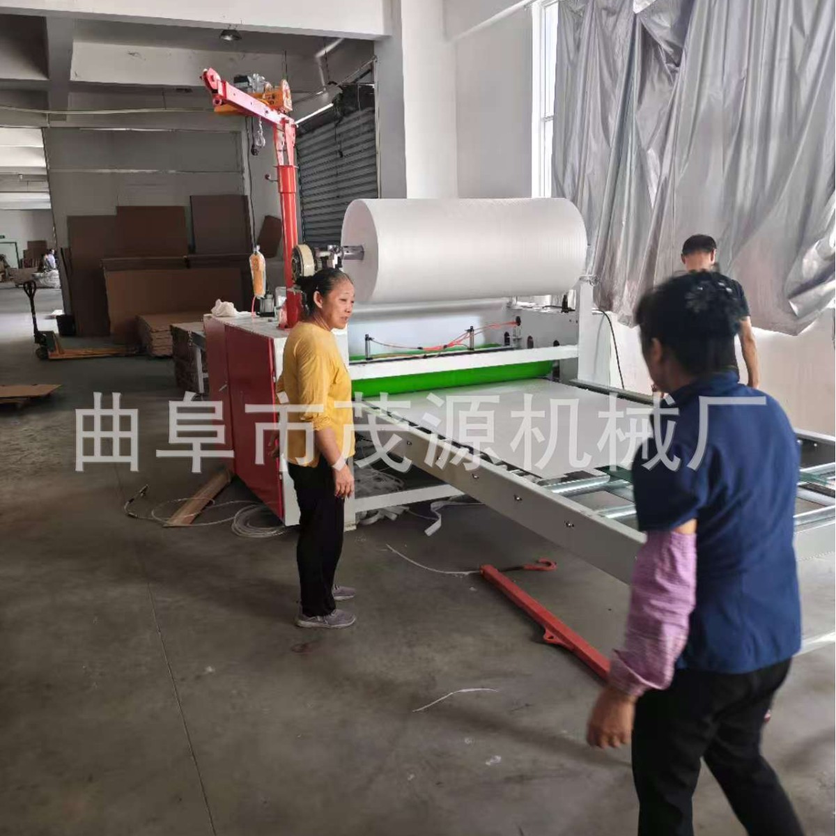 包装材料珍珠棉复合机瓦楞纸平贴机冷胶涂胶贴面机厂家