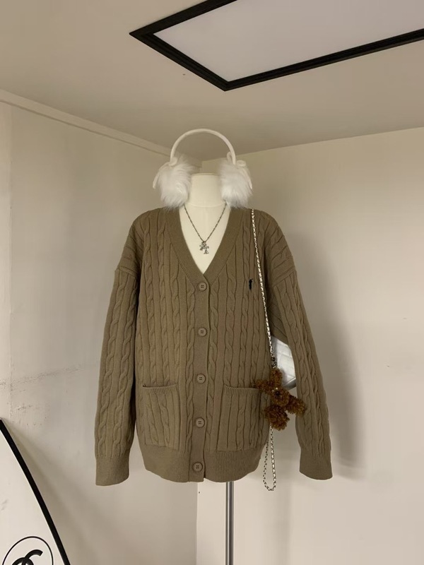 高品质RL拉夫v领绞花宽松毛衣大口袋设计感小马刺绣正确版可代发|undefined