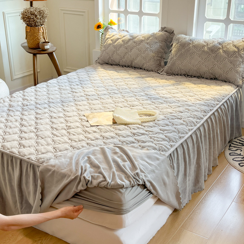 2024 nueva ropa de cama acolchada de lana de conejo estilo falda de cama