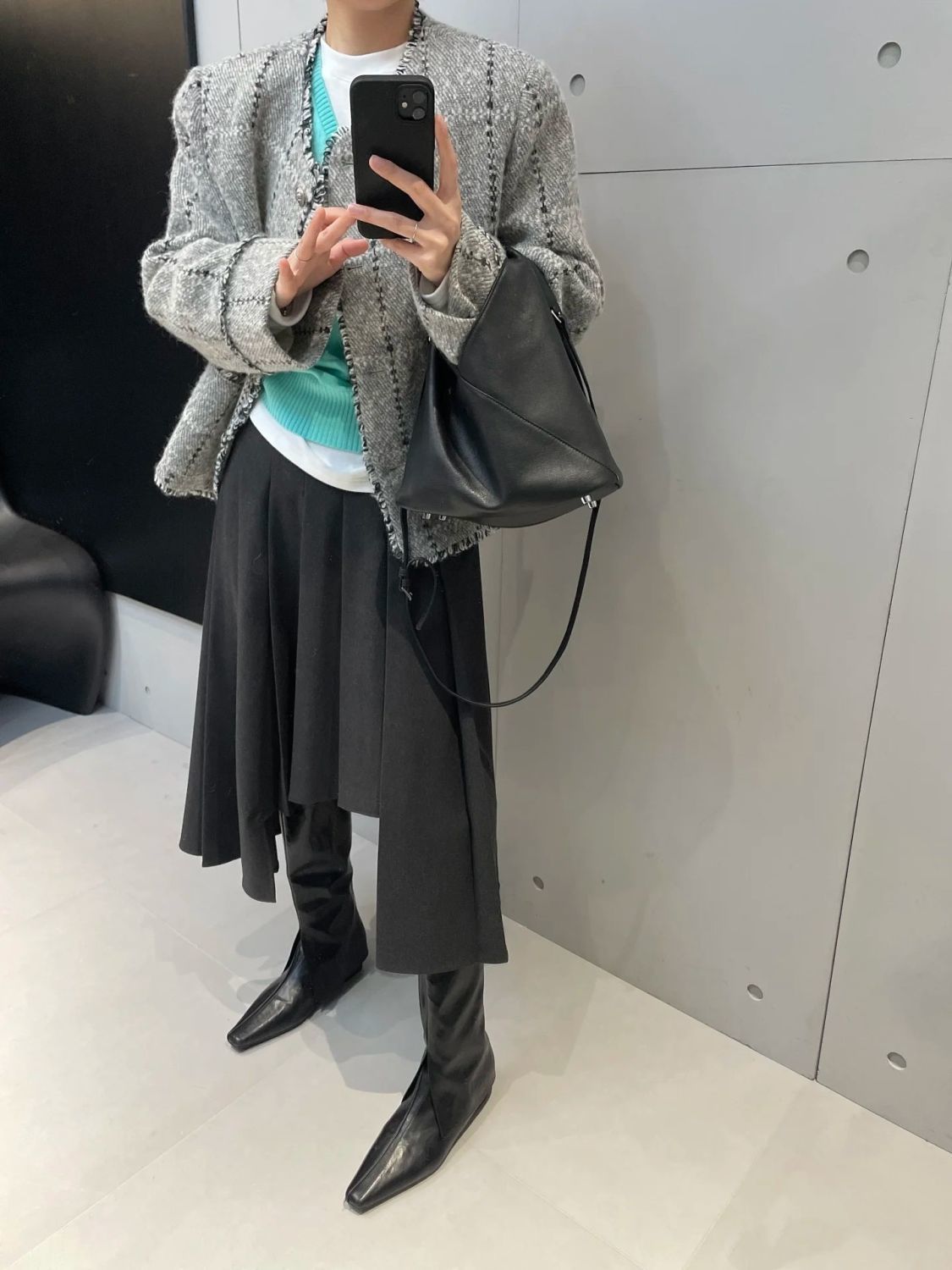 2025 Autumn and Winter New Japanese Style High-Waist Design Slimming Look Asymmetrical Skirt Women's Retro Elegant Versatile Mid-Length Skirt