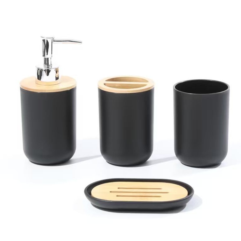 Baños nórdicos de cuatro piezas con cubierta de bambú y madera baño hotel casero taza de botella de loción caja de jabón