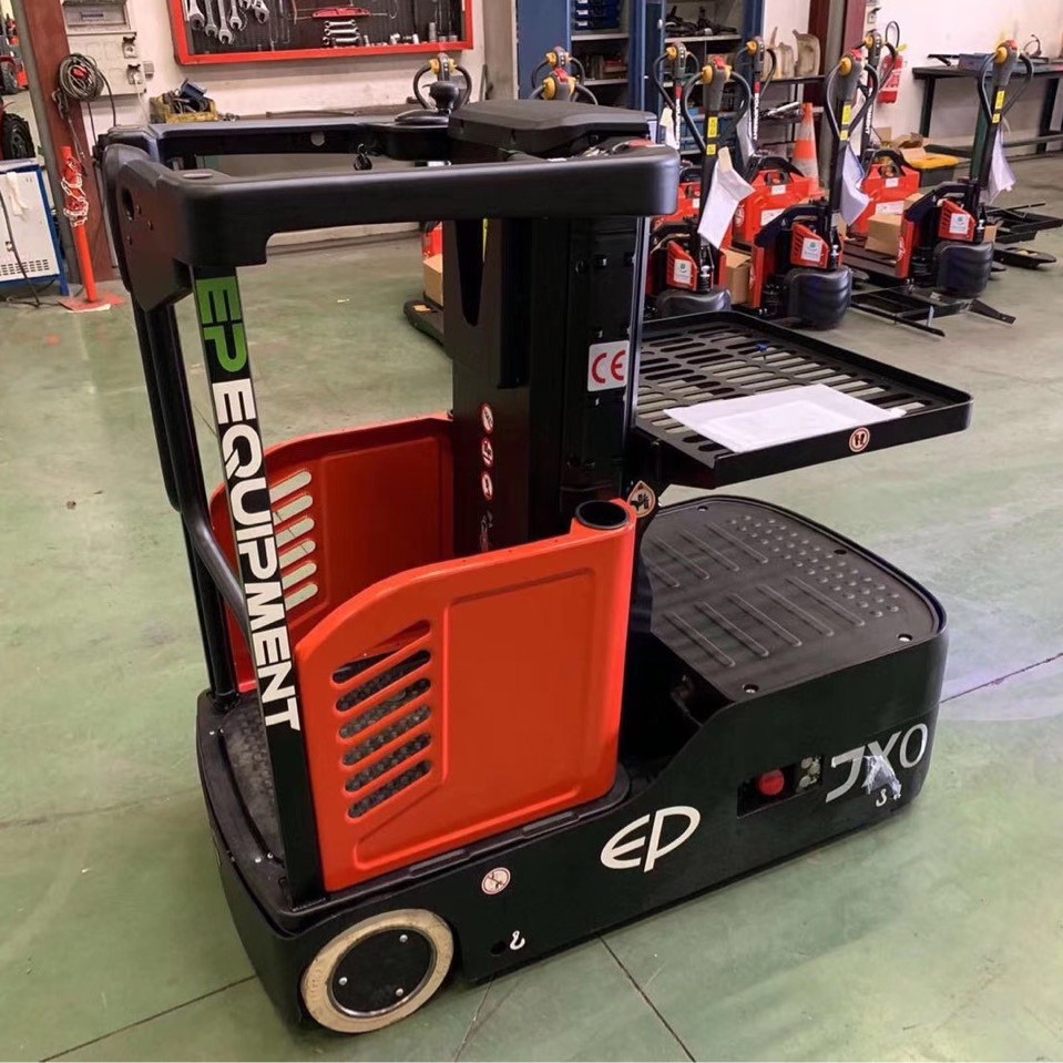 0.25吨电动牵引车 中力叉车 智能叉车