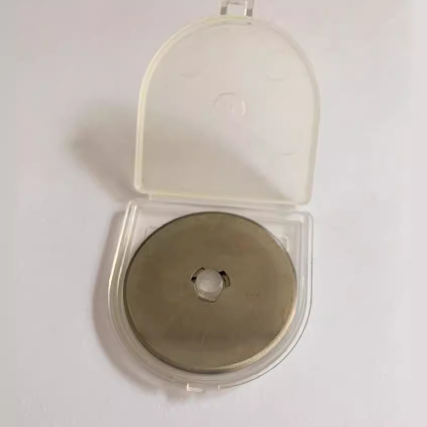 Cuchillo de corte de tela transfronterizo 45mm fuente de corte de cuchillo de rueda manual de corte de tela de patchwork redondo cuchillo de rodillo cortadora de tela hoja de encimera