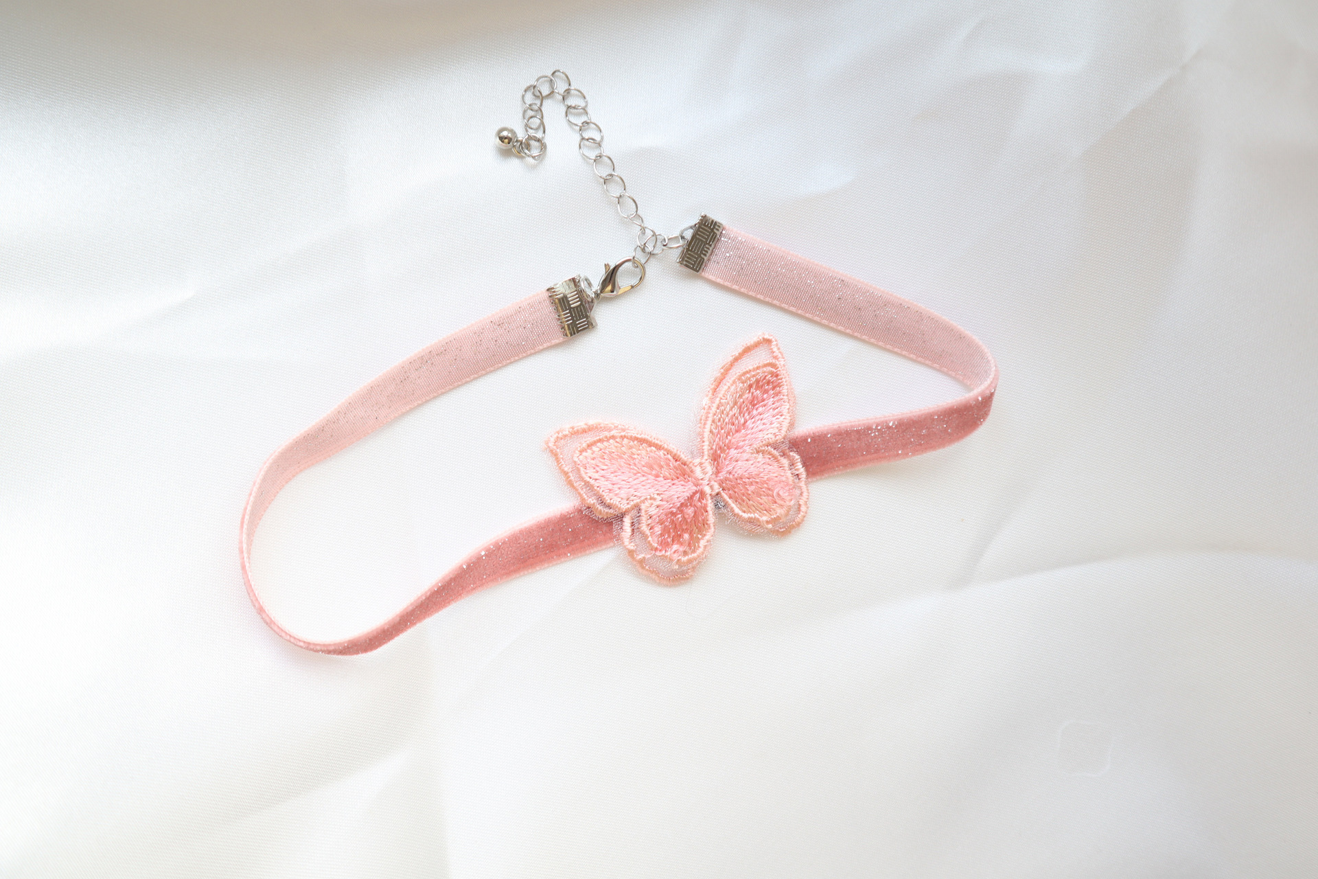 Sucré Forme De Cœur Fleur Noeud D'Arc Alliage Chiffon Placage Femmes Collier Ras De Cou display picture 1