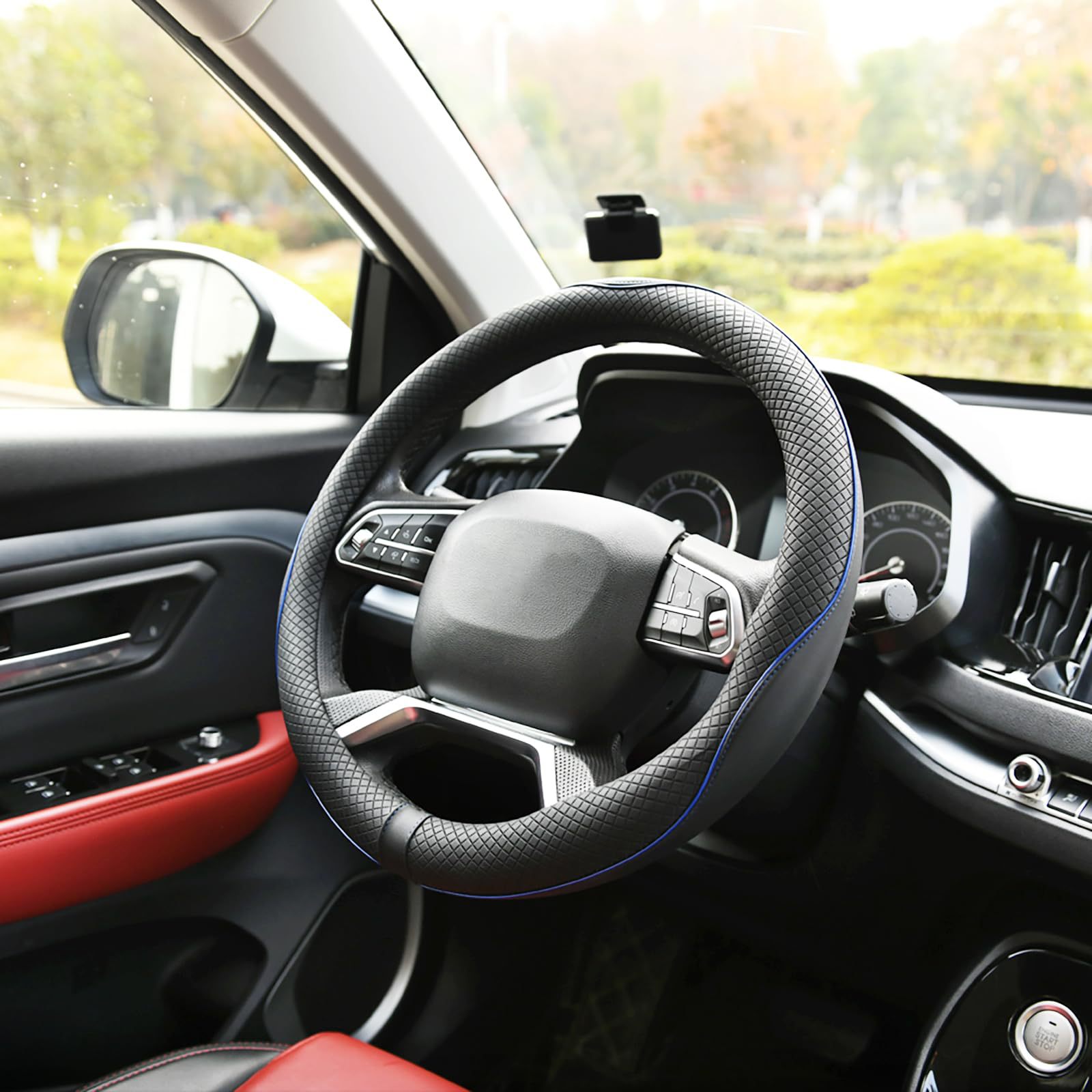 New Cross-Border Foreign Trade Car Steering Wheel Cover, Fashionable Diamond-Shaped Three-Dimensional Embossed Leather Car Handle Cover, Suitable for All Seasons