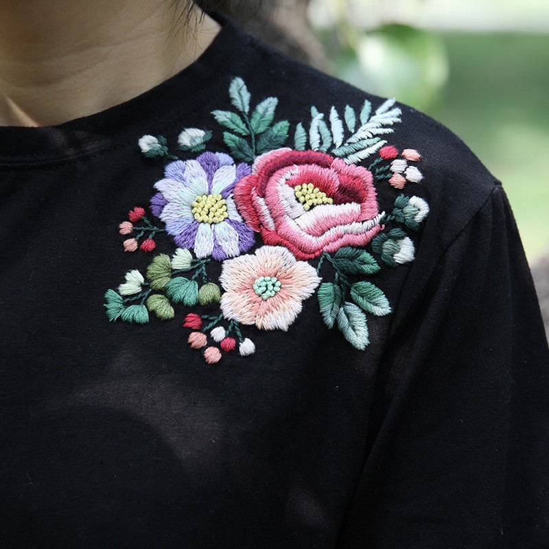 Paquete de material de bricolaje bordado a mano Lu bordado principiante autobordado pareja camiseta pantalones de manga corta regalo bordado creativo