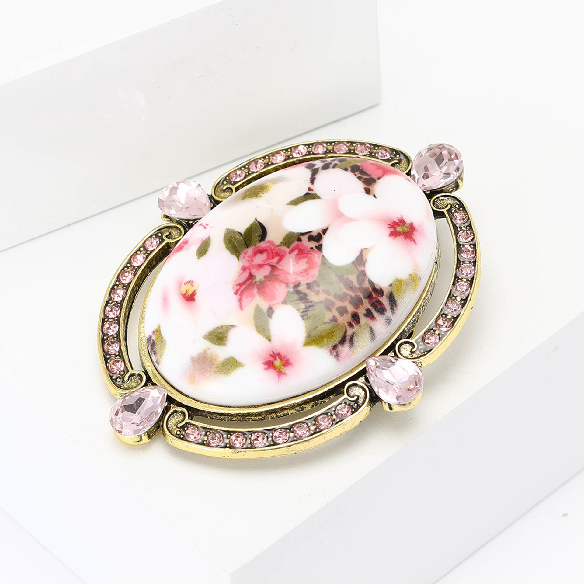 Retro Pin Flower Alloy Women's Brooches display picture 5