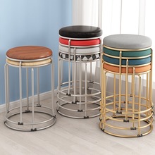 家用凳子加厚塑料高凳餐桌板凳可叠放简约时尚木凳子结实钢筋圆凳