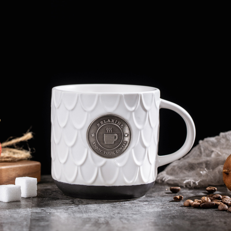 Taza de bronce Taza de bronce Taza de café Taza de agua en relieve Taza de cerámica Logo