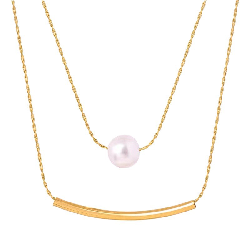 Colar em camadas minimalista com correntes delicadas_voghion.com