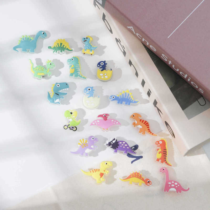 Creative Trendy Clog Shoe Accessories Shoe Charms Fun Couple Cute Detachable New Shoe Buckle High-End Cartoon Cross-Border