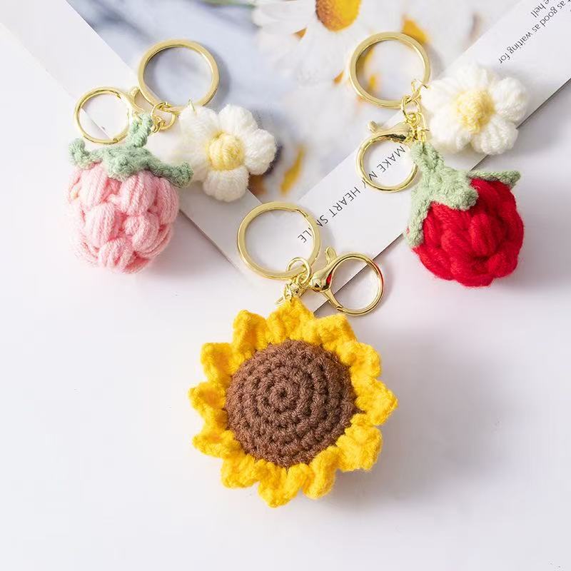 Creative Pastoral Style Hand-Woven Strawberry Sunflower Keychain Pendant DIY Car Key Souvenir Wholesale