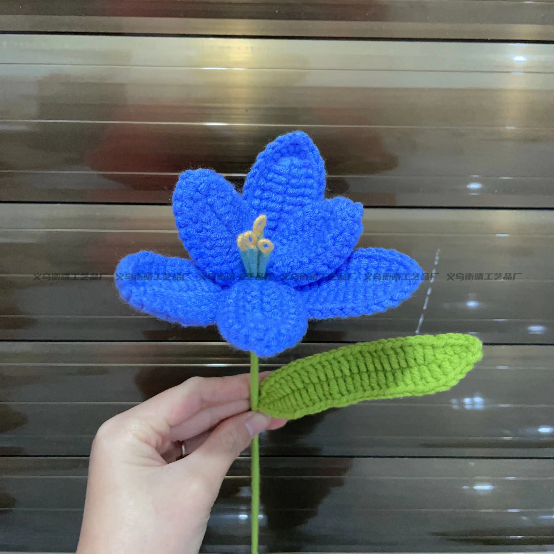 Lily tejido a mano acabado rosa Lily Tulip flor artificial lana ramo regalo