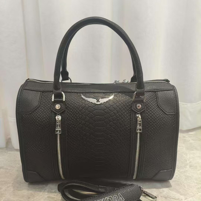 대형 악어 무늬 블랙