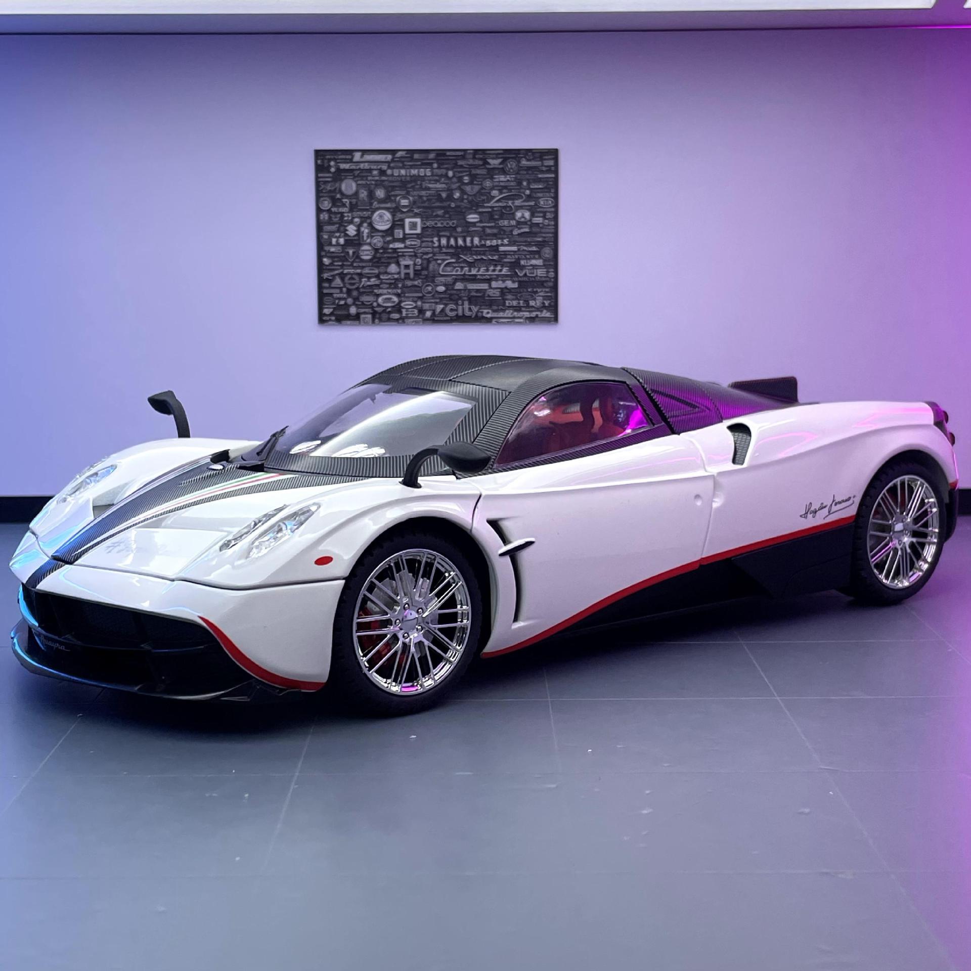 Modelo de coche de aleación 1:18 Coche deportivo Pagani con sonido y luz, modelo de música de coche, colección de adornos