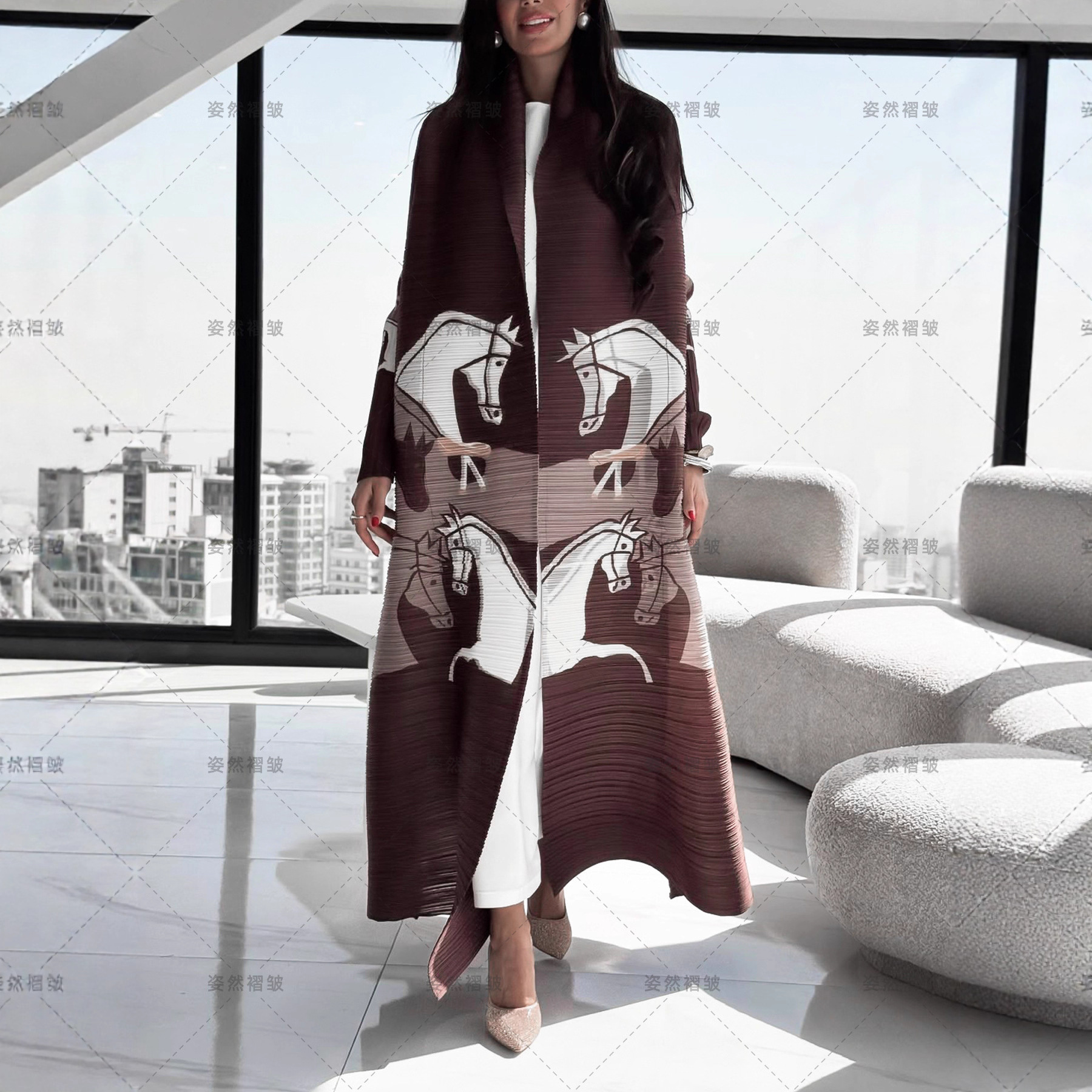 2026新款三宅风褶皱印花开衫外套大码女装民族服风衣欧美风连衣裙