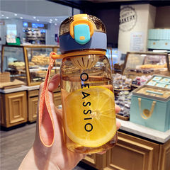 韓国版かわいいカップ学生屋外スポーツプラスチックカップシンプルinsネット赤転倒防止カップ携帯