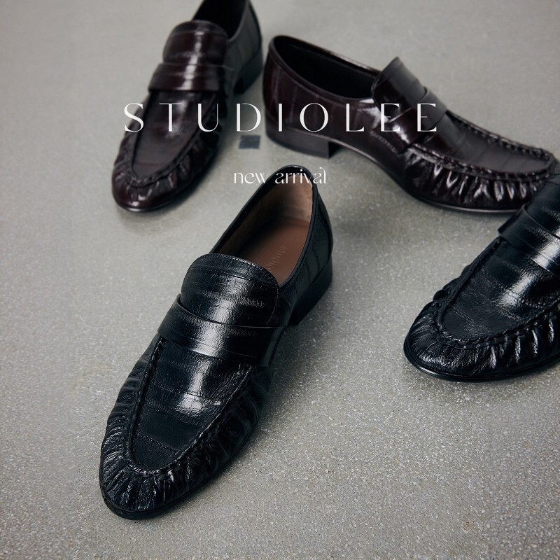In Stock~ Sheepskin Influencer-Favorite Style, High-Quality Imported Eel Skin Pleated Chunky Heel Loafers for Women, 2026 New Model