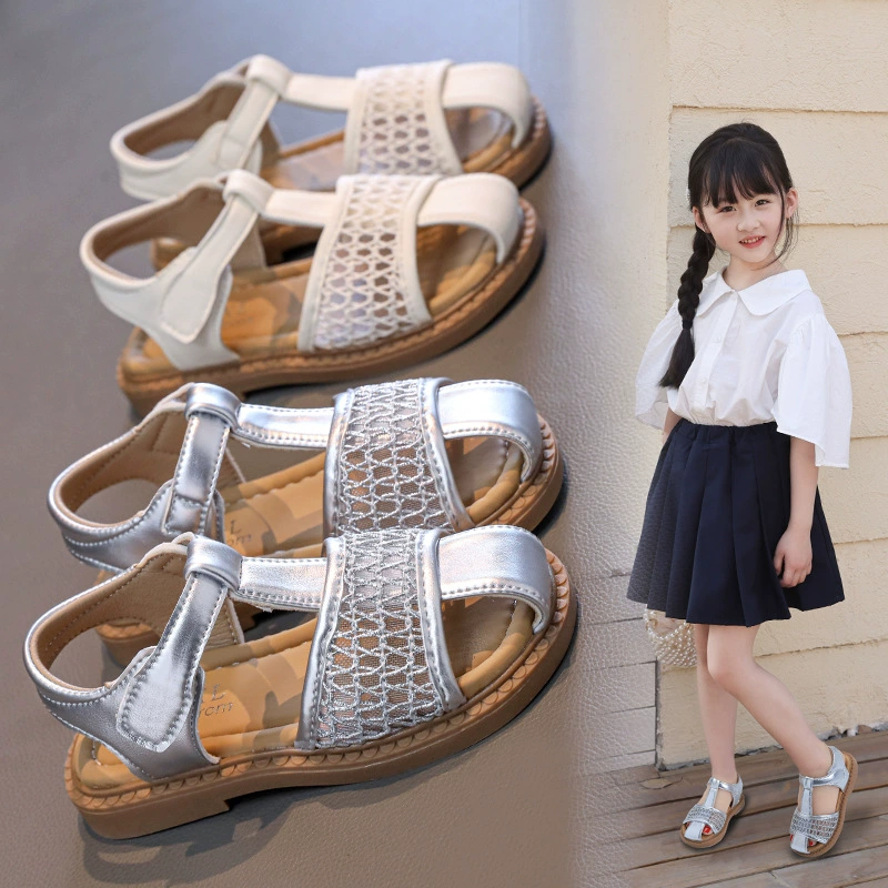 Девочки с полыми ткаными сандалиями 2025 корейский новый детский баотоу принцесса сандалии маленькая девочка модные римские туфли