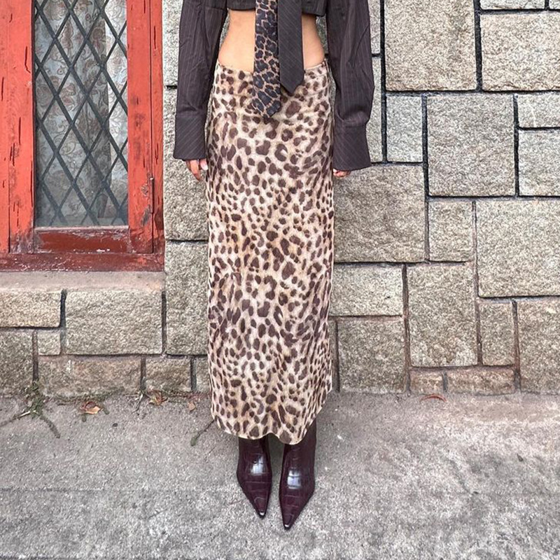 236g Weight Skirt Dresses Type Spandex, Polyester Fabric Type Mid Waist Waist Line Holiday Occasion Slim Fit Type Leopard Pattern Summer Season Streetwear Style Printing Craft Summer Streetwear Leopard Spandex Polyester Knee-Length Skirts 4