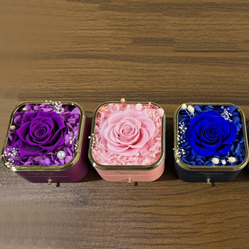 Collar de flor eterna Caja de joyería Producto terminado Regalo transfronterizo del día de San Valentín Flor seca de rosa Regalo del día de la madre al por mayor