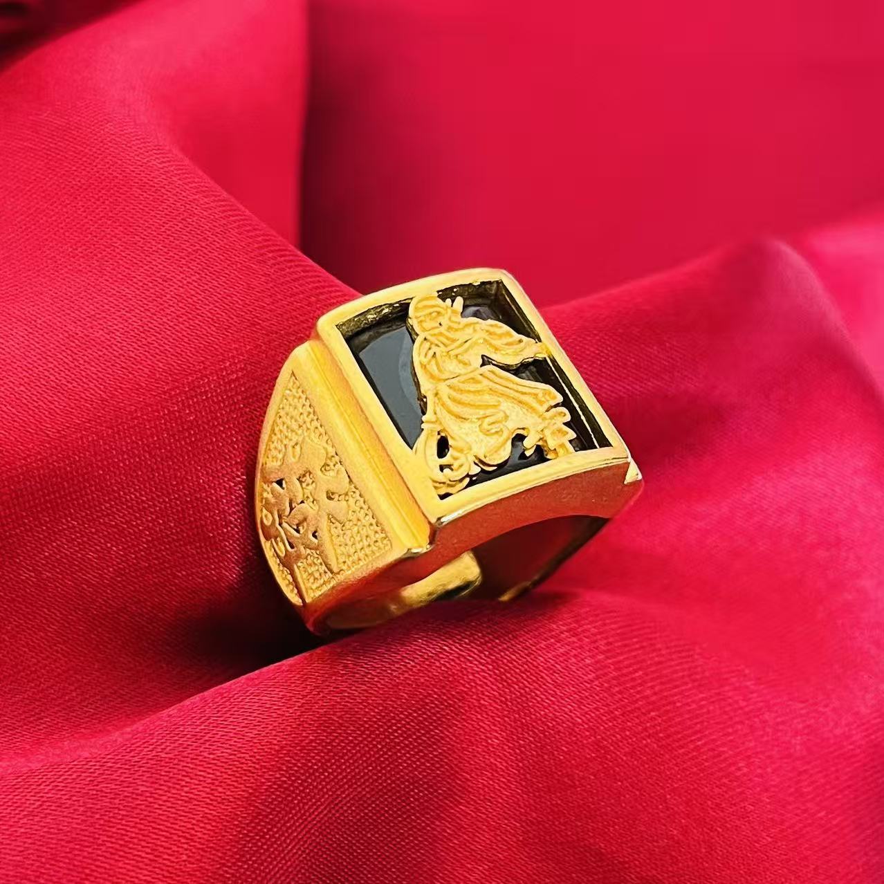 黄銅の金メッキの福の金儲けの指輪の男性の多種類の車の花は宝の蛇口の関公の戒子の金メッキの指輪を招きます。