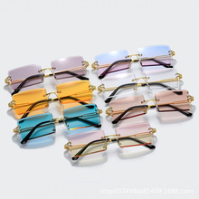 �o�����߅����̫��R��ɫ��Ů�͹Ž���ī�R�羳���R����Ƭ�u��Ƭ